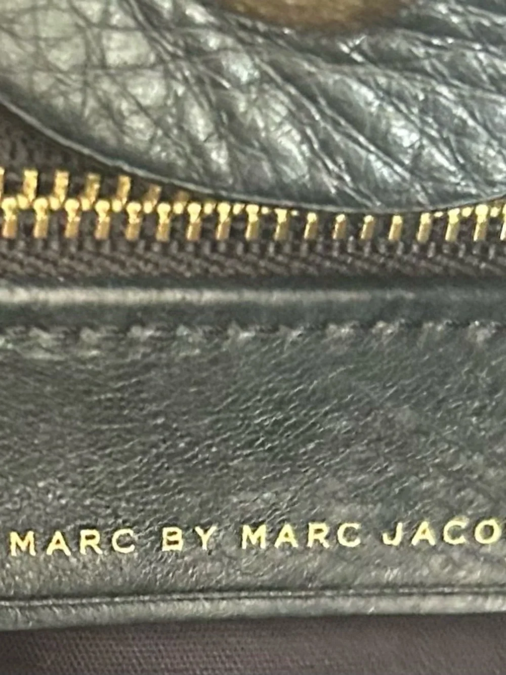 Marc Jacobs Black pebble Leather Hobo Crossbody Bag Large Shoulder bag